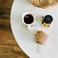 MYDELNICZKA - PODSTAWKA Z DREWNA HELLO HONEY - LULLALOVE