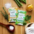 MIÓD/ZIOŁA - peeling z solą z Morza Martwego 50g - DRESDNER ESSENZ